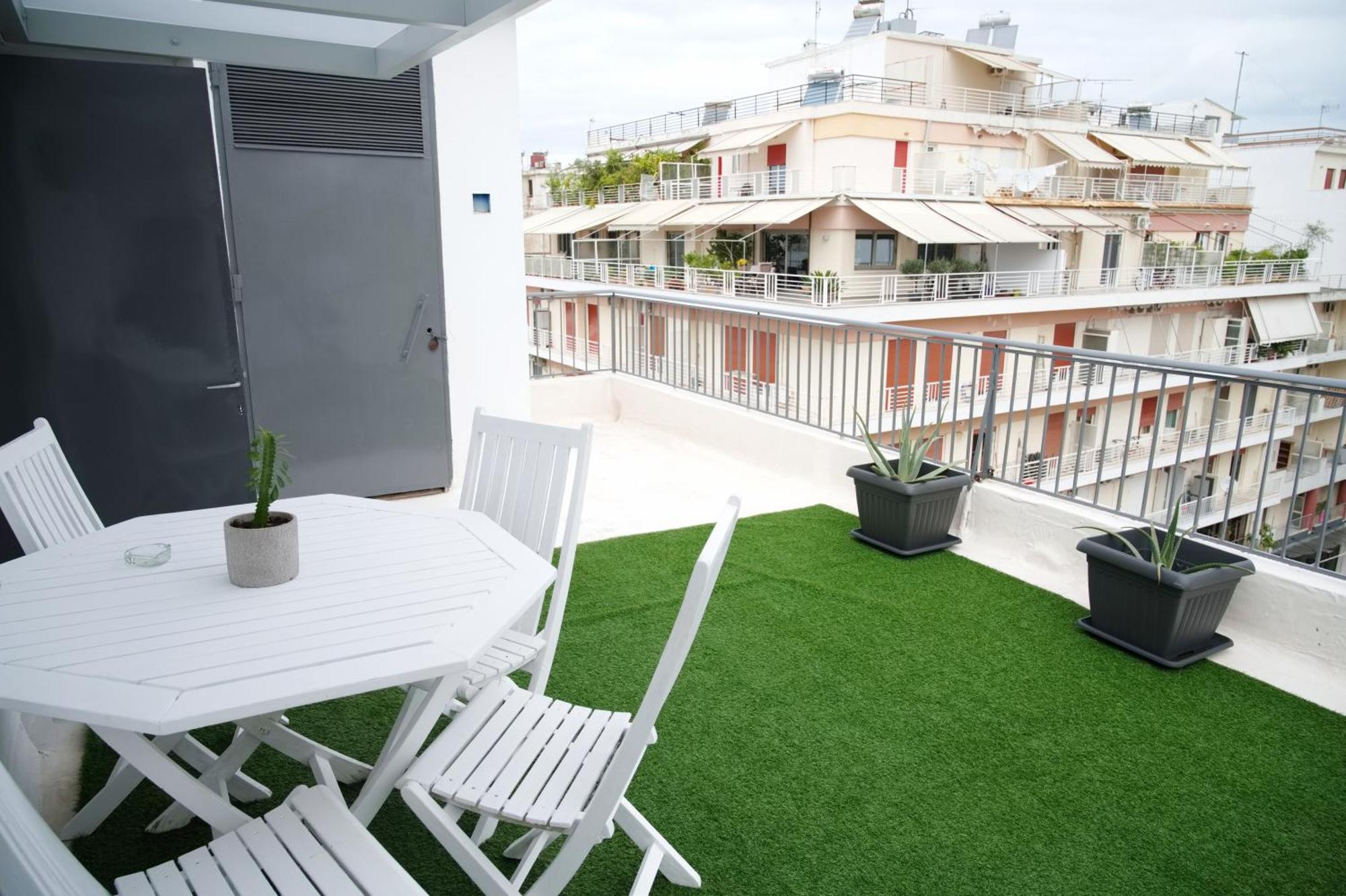 Central Aesthetic Studio With Panoramic Views Патра Екстериор снимка