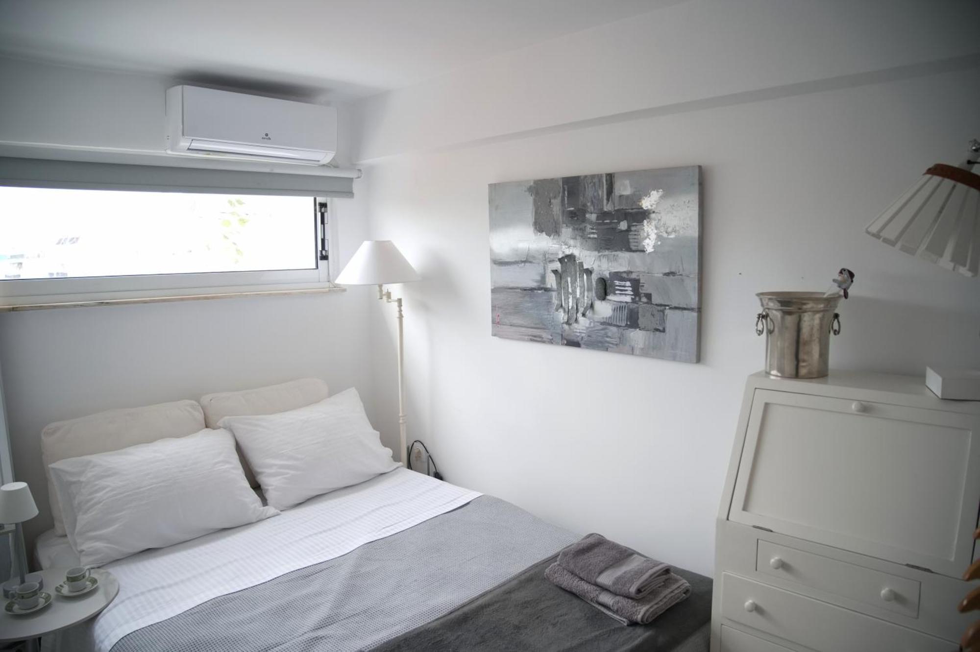 Central Aesthetic Studio With Panoramic Views Патра Екстериор снимка