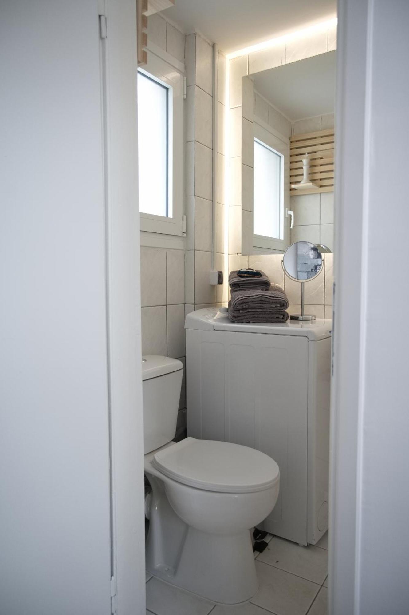 Central Aesthetic Studio With Panoramic Views Патра Екстериор снимка