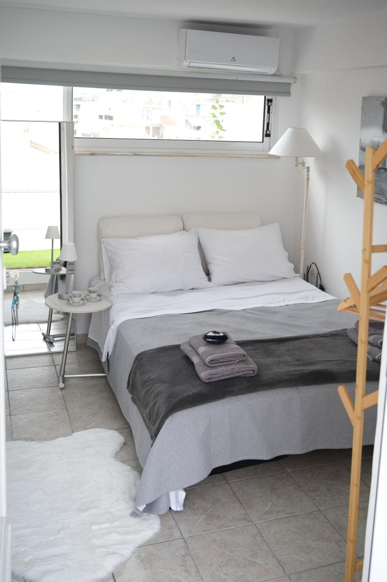 Central Aesthetic Studio With Panoramic Views Патра Екстериор снимка
